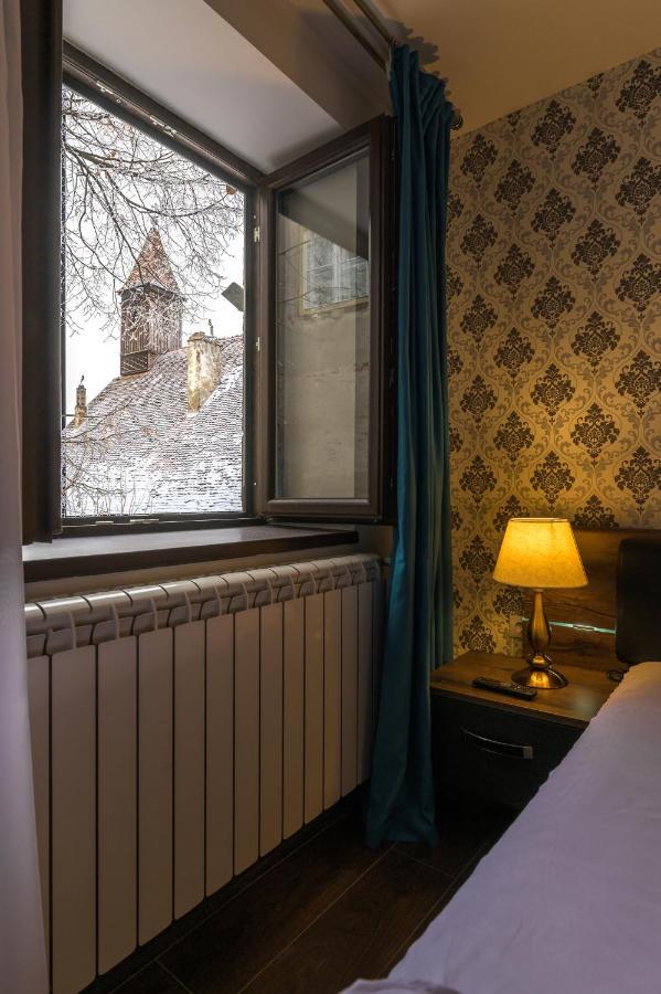 Apartment Bridge Queen Sibiu Bagian luar foto